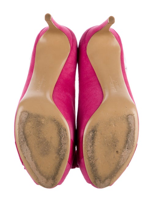 Salvatore Ferragamo Vara Bow Accent Suede Pumps