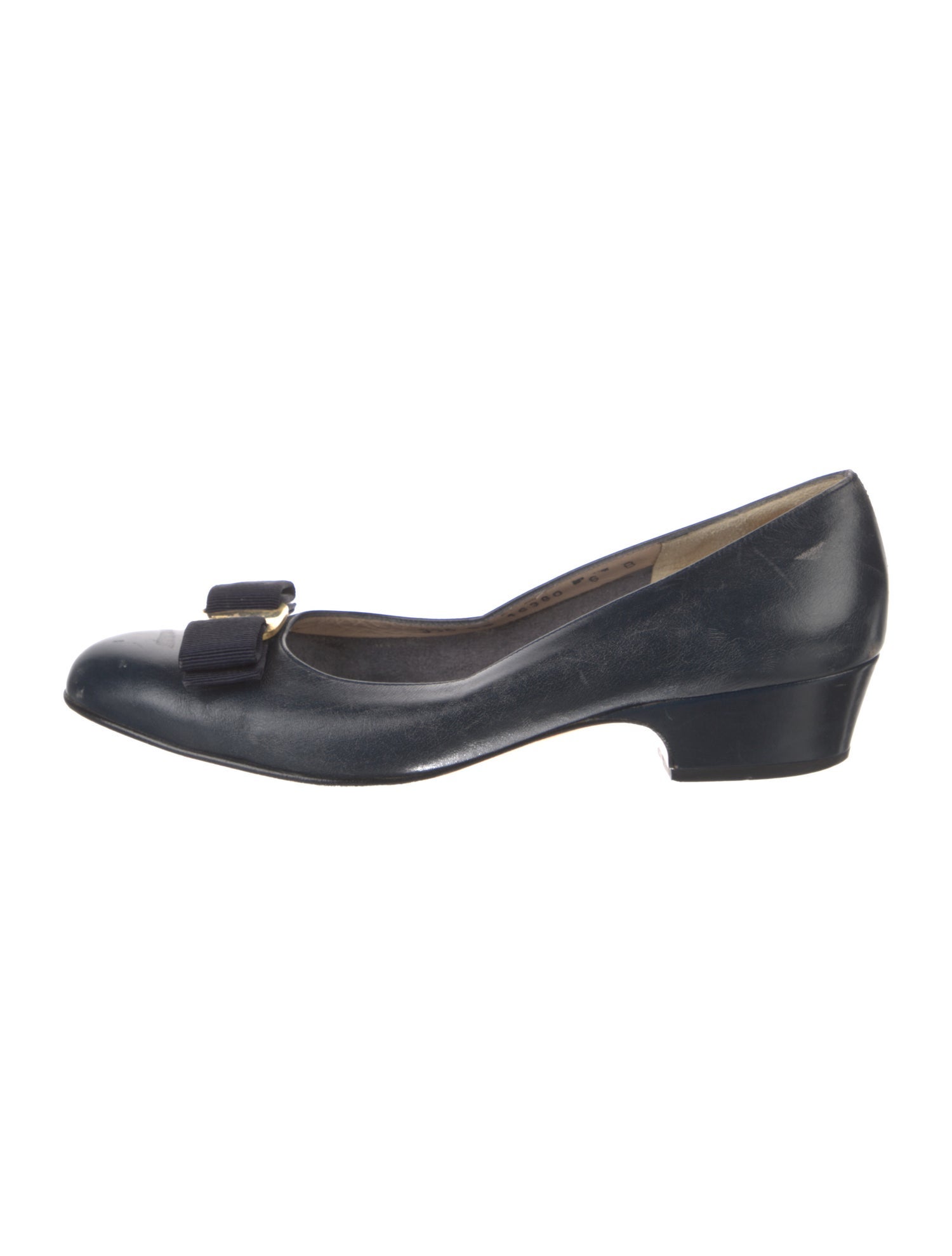 Salvatore Ferragamo Vara Bow Accent Leather Pumps