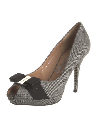 Salvatore Ferragamo Houndstooth Print Bow Accents Pumps