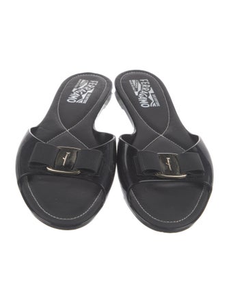 Salvatore Ferragamo Vara Bow Vara Bow Accent Slides
