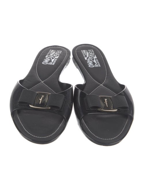 Salvatore Ferragamo Vara Bow Vara Bow Accent Slides