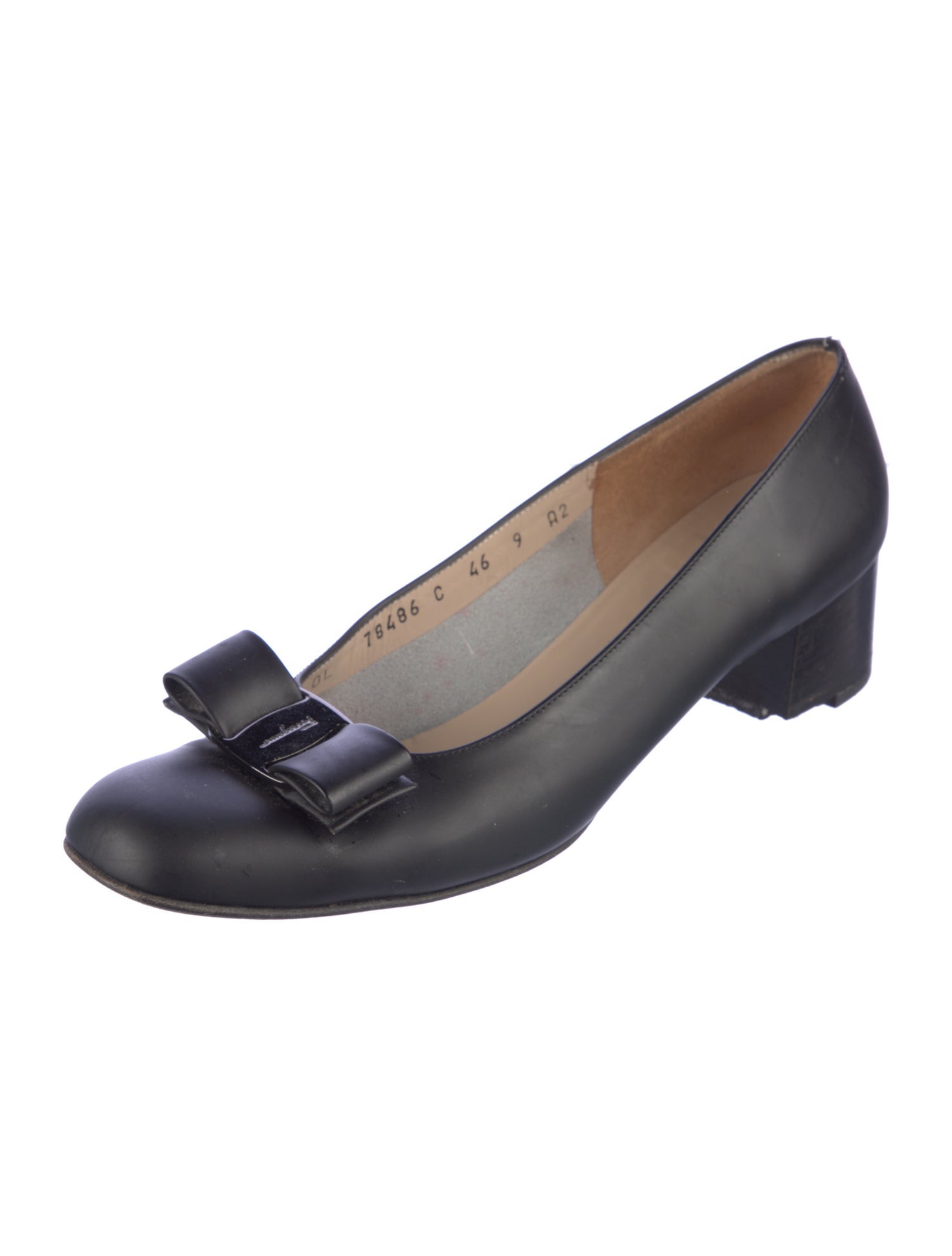 Salvatore Ferragamo Vara Bow Accent Leather Pumps