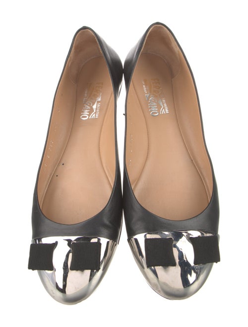 Salvatore Ferragamo Vara Bow Accent Leather Flats