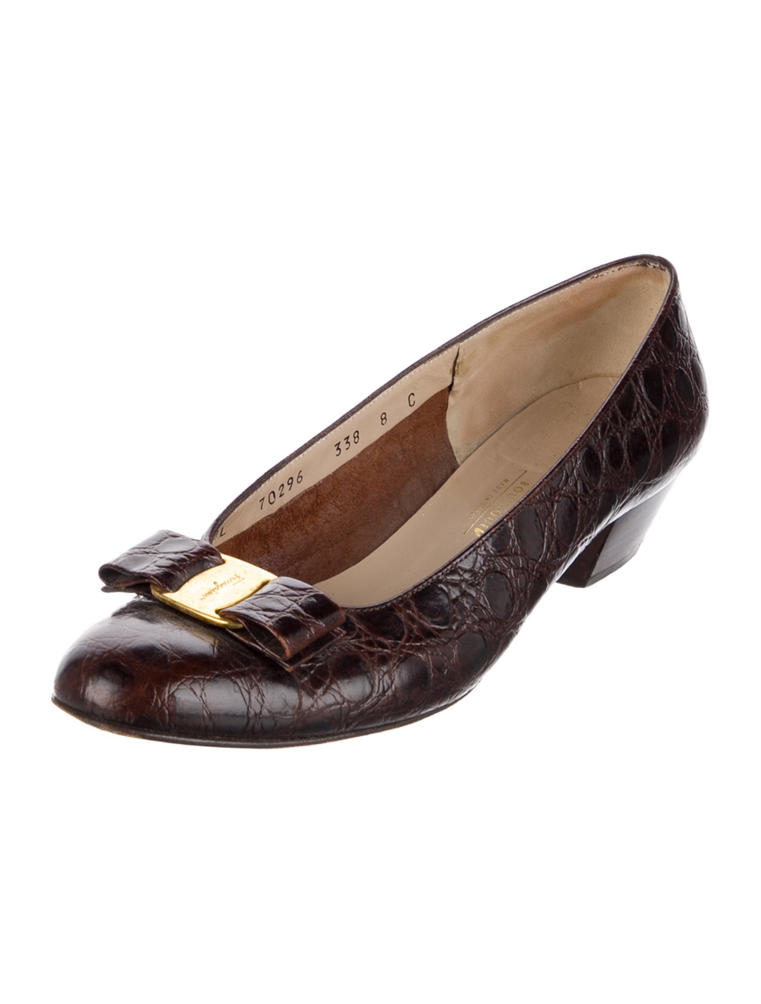 Salvatore Ferragamo Vara Bow Accent Leather Pumps