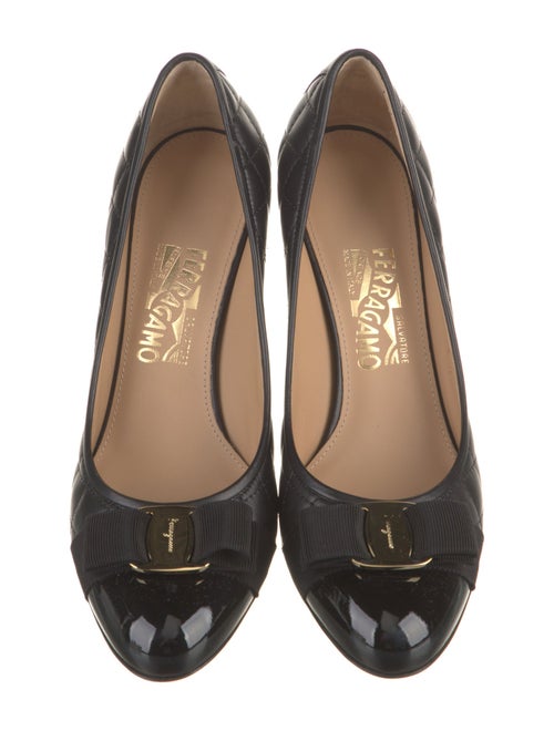 Salvatore Ferragamo Vara Bow Accent Leather Pumps