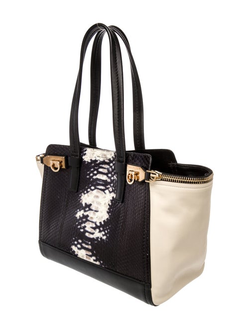 Salvatore Ferragamo Leather Shoulder Bag