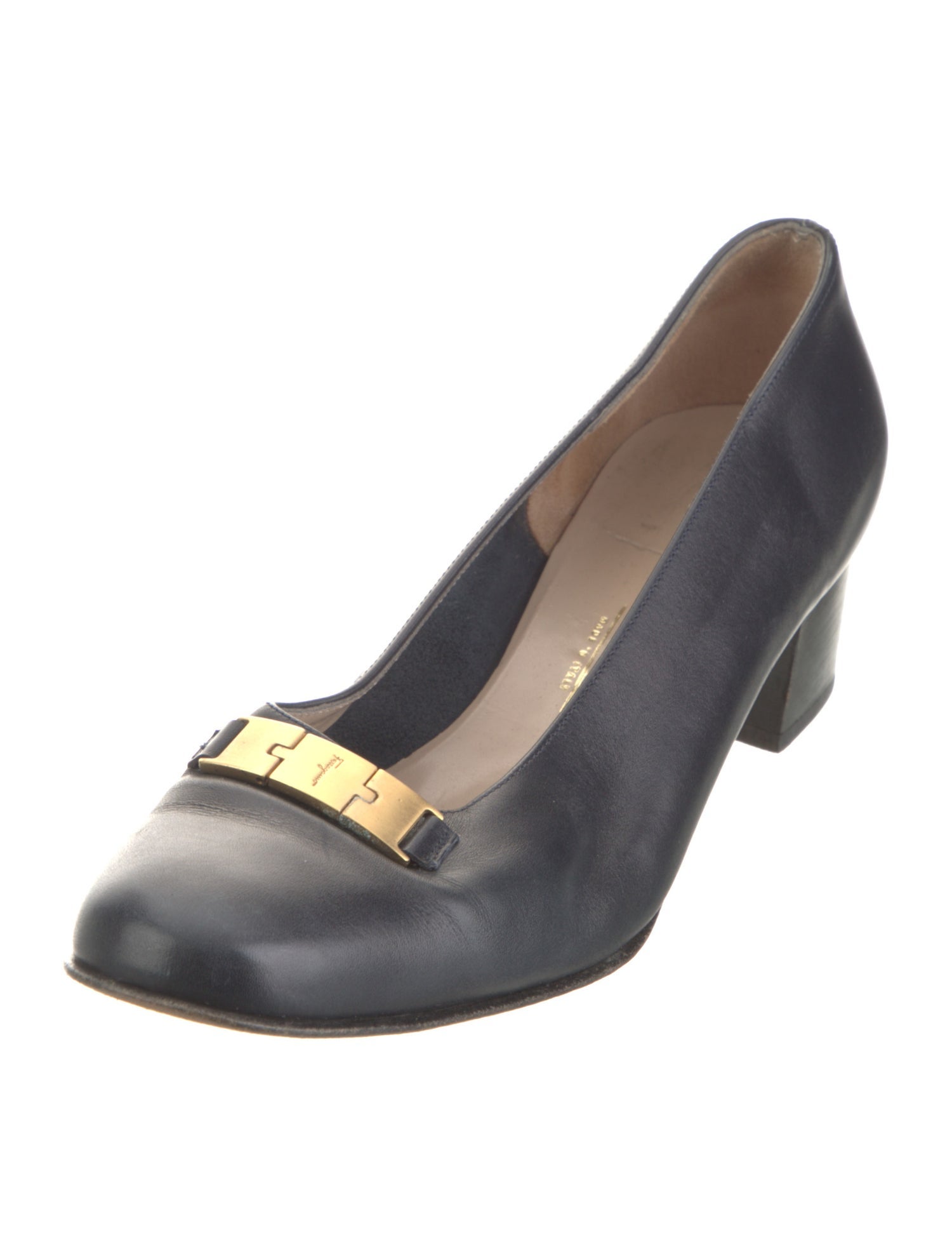 Salvatore Ferragamo Vara Bow Accent Leather Pumps