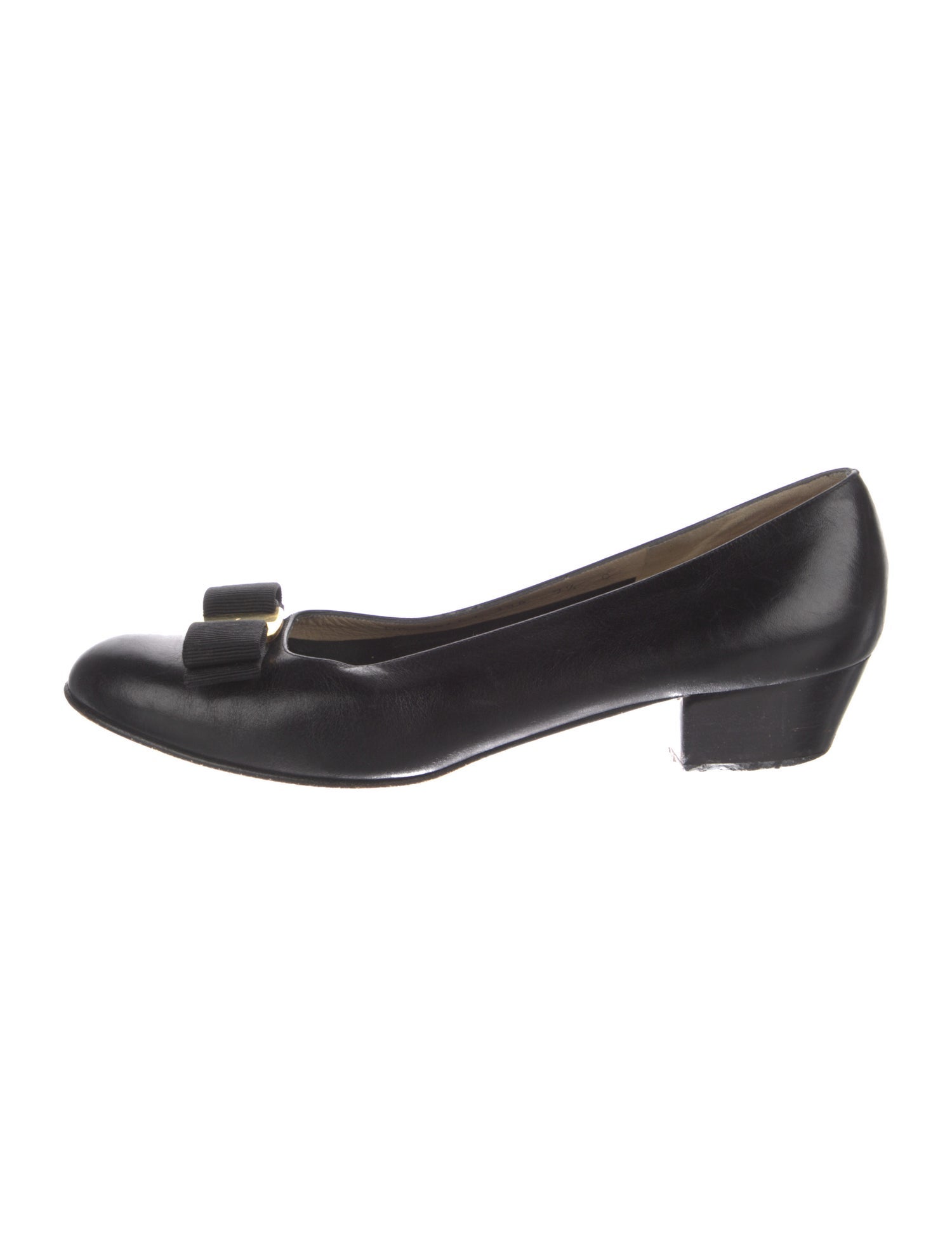 Salvatore Ferragamo Vara Bow Accent Leather Pumps