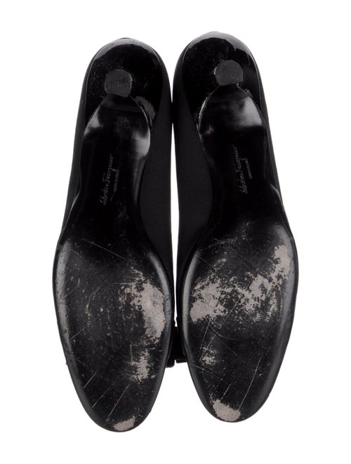 Salvatore Ferragamo Vara Bow Accent Bow Accents Pumps