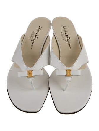 Salvatore Ferragamo Leather Flip Flops
