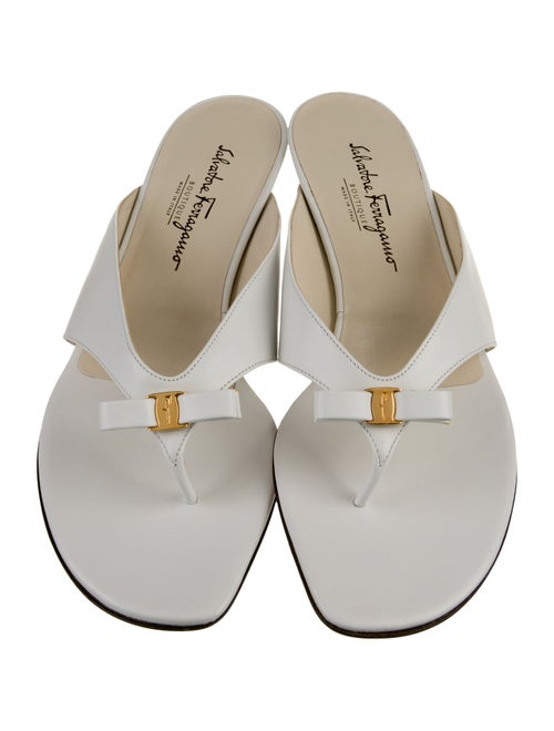 Salvatore Ferragamo Leather Flip Flops