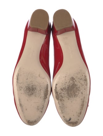 Salvatore Ferragamo Vara Bow Accent Patent Leather Pumps