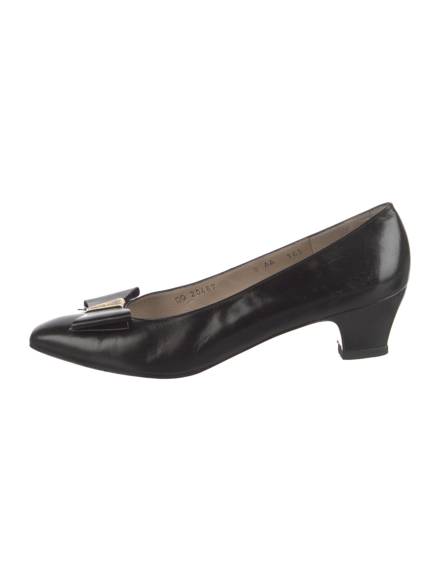 Salvatore Ferragamo Vara Bow Accent Leather Pumps