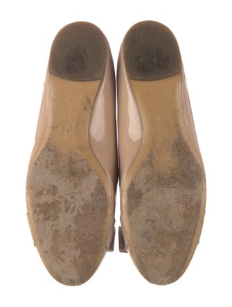 Salvatore Ferragamo Vara Bow Accent Patent Leather Flats