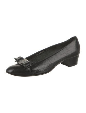 Salvatore Ferragamo Embossed Leather Bow Accents Pumps