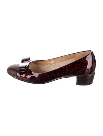 Salvatore Ferragamo Vara Bow Accent Patent Leather Pumps