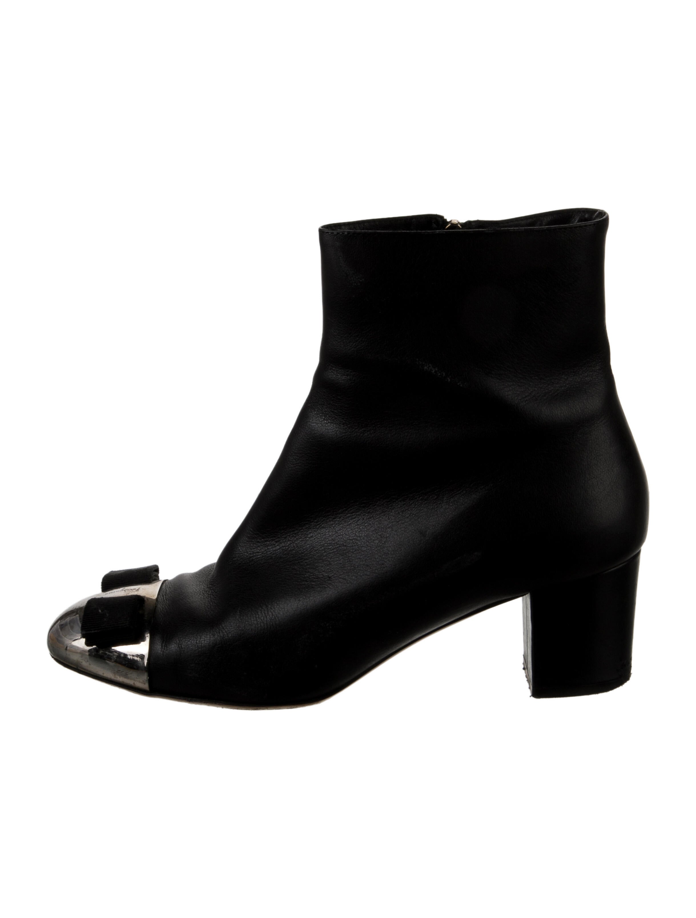 Salvatore Ferragamo Vara Bow Accent Leather Boots