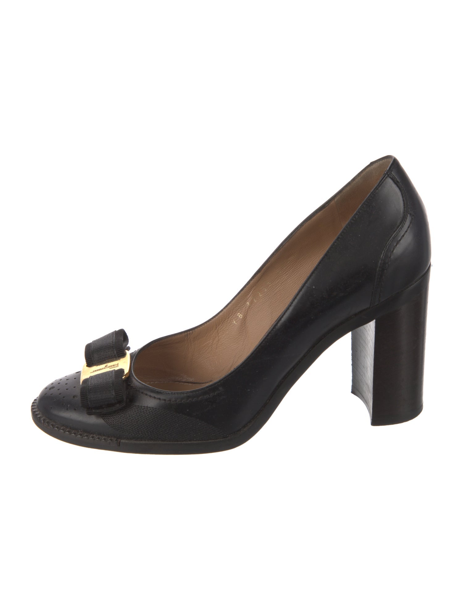 Salvatore Ferragamo Vara Bow Accent Leather Pumps