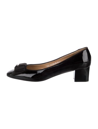 Salvatore Ferragamo Vara Bow Accent Patent Leather Pumps