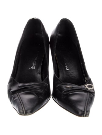 Salvatore Ferragamo Gancini Logo Leather Pumps