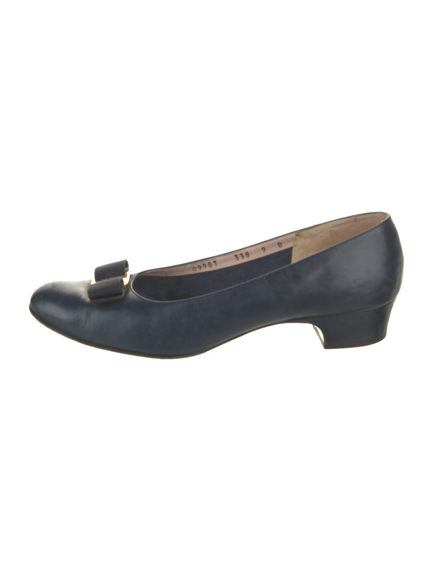 Salvatore Ferragamo Vara Bow Accent Leather Pumps