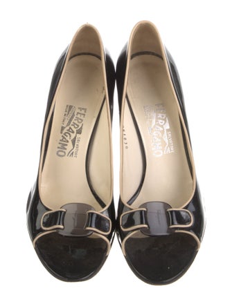 Salvatore Ferragamo Vara Bow Accent Patent Leather Sandals