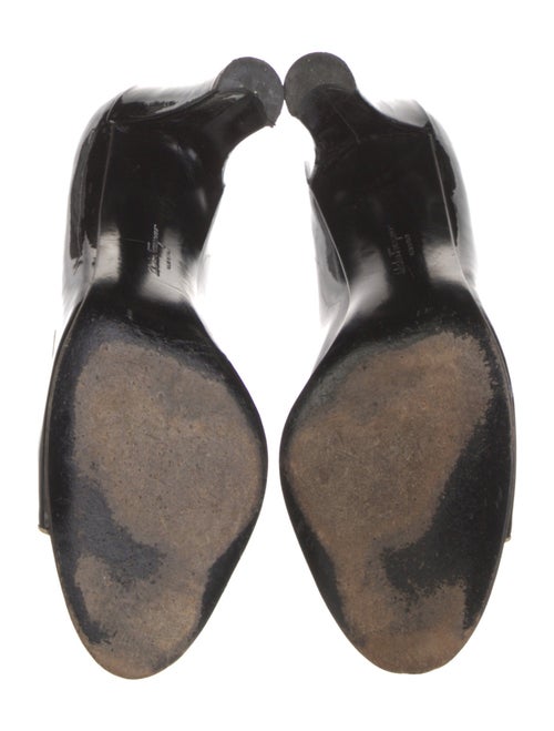 Salvatore Ferragamo Vara Bow Accent Patent Leather Sandals