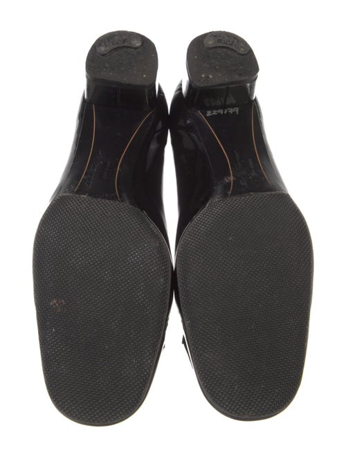 Salvatore Ferragamo Vara Bow Accent Patent Leather Pumps