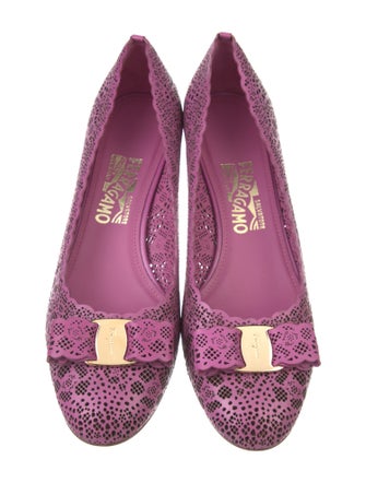 Salvatore Ferragamo Vara Bow Accent Leather Pumps