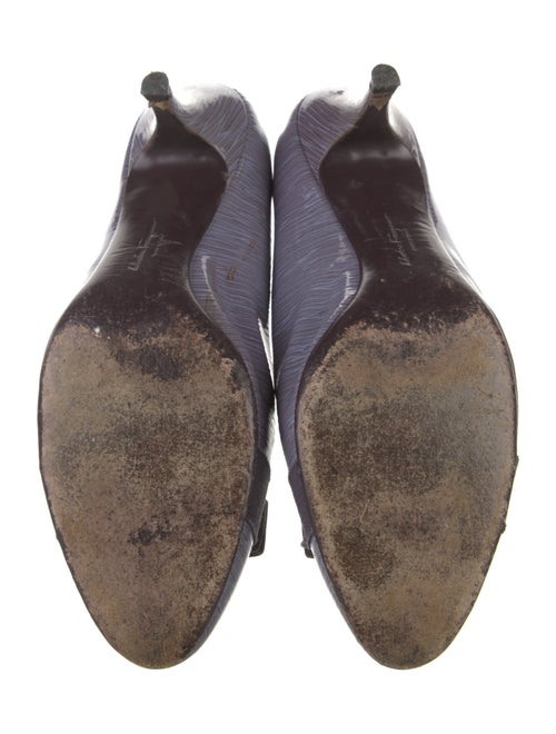 Salvatore Ferragamo Vara Bow Accent Patent Leather Pumps