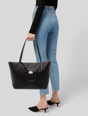 Salvatore Ferragamo Leather Shoulder Bag