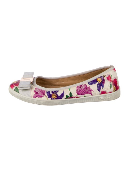 Salvatore Ferragamo Vara Bow Accent Leather Ballet Flats