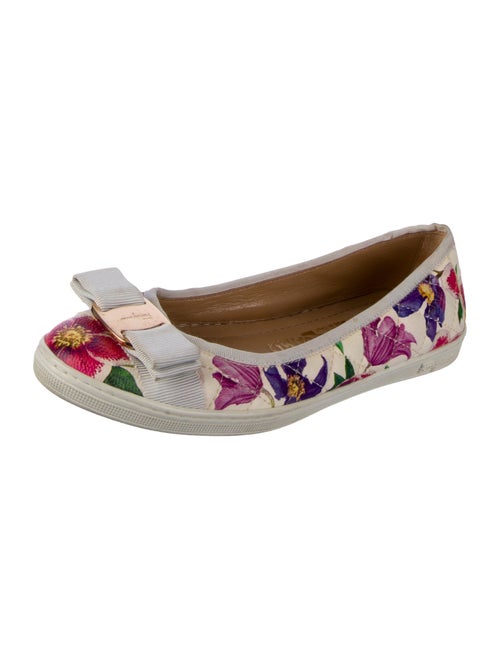 Salvatore Ferragamo Vara Bow Accent Leather Ballet Flats