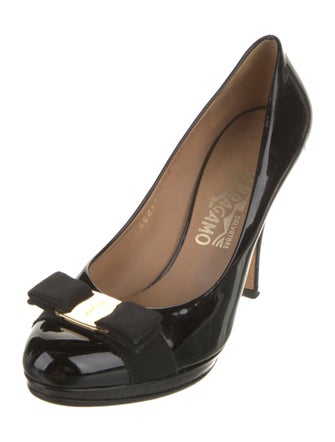 Salvatore Ferragamo Vara Bow Accent Patent Leather Pumps