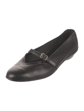 Salvatore Ferragamo Gancini Logo Leather Mary Jane Flats