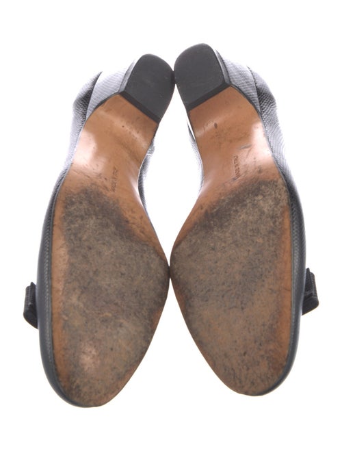 Salvatore Ferragamo Vara Bow Accent Embossed Leather Pumps