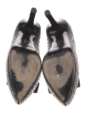 Salvatore Ferragamo Vara Bow Accent Leather Pumps