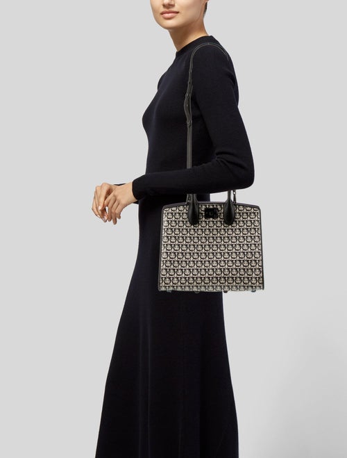 Salvatore Ferragamo Leather Shoulder Bag