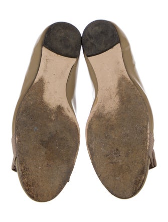 Salvatore Ferragamo Vara Bow Accent Patent Leather Ballet Flats