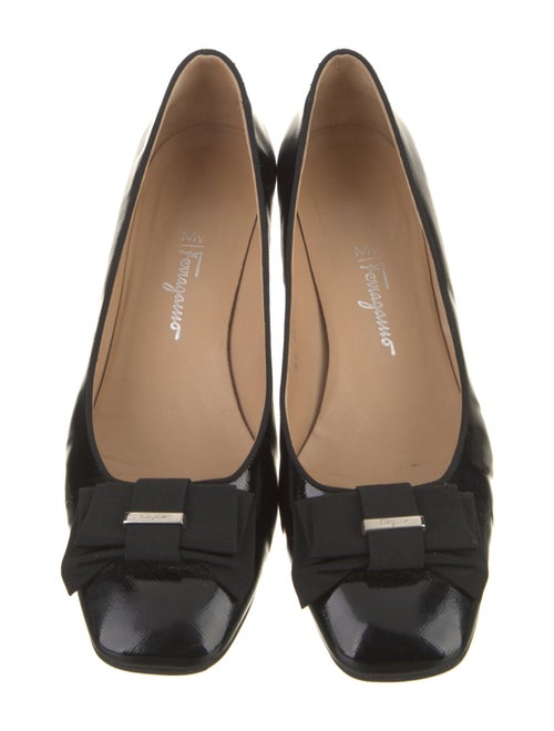 Salvatore Ferragamo Vara Bow Accent Patent Leather Pumps