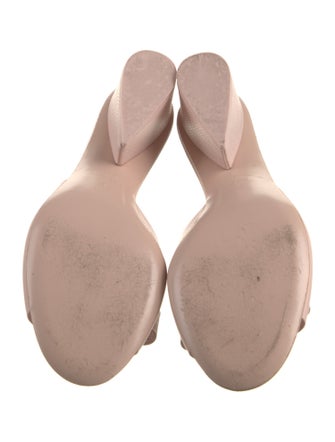 Salvatore Ferragamo Vara Bow Accent Embossed Leather Slides