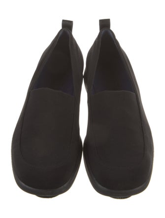 Salvatore Ferragamo Gancini Logo Leather Loafers