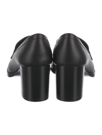 Salvatore Ferragamo Gancini Logo Leather Pumps