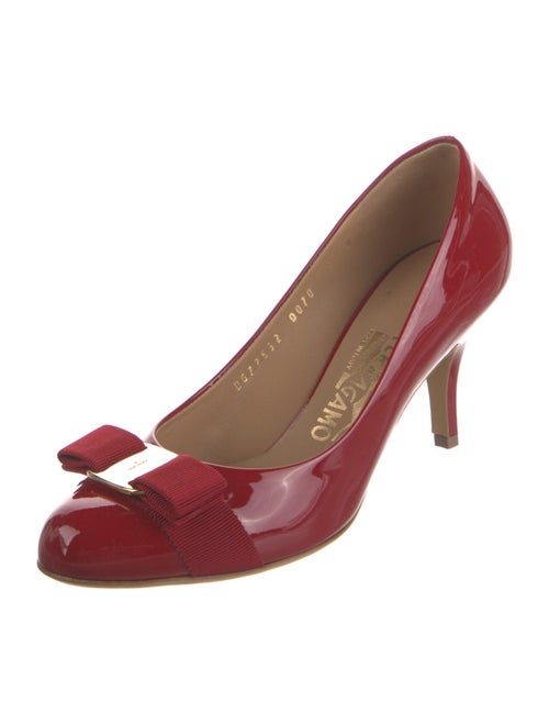 Salvatore Ferragamo Vara Bow Accent Patent Leather Pumps