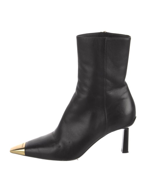 Salvatore Ferragamo Leather Pumps