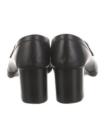 Salvatore Ferragamo Gancini Logo Leather Pumps