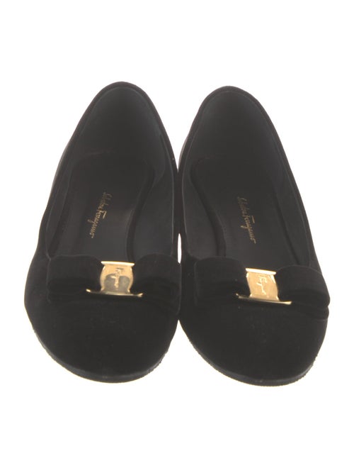 Salvatore Ferragamo Velvet Bow Accents Pumps