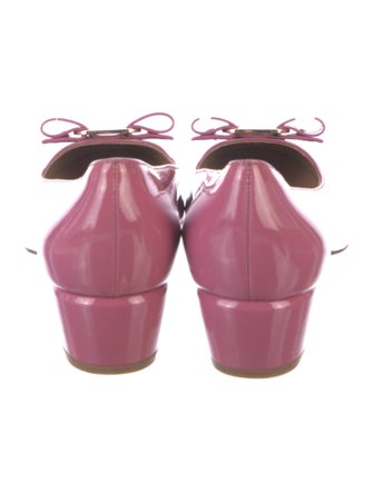 Salvatore Ferragamo Vara Bow Accent Patent Leather Pumps
