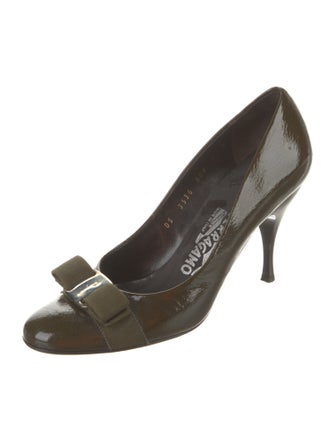 Salvatore Ferragamo Vara Bow Accent Patent Leather Pumps