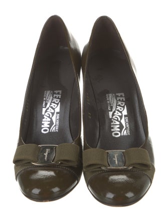 Salvatore Ferragamo Vara Bow Accent Patent Leather Pumps